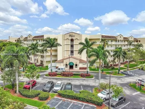 10710 NW 66th St #104, Doral, FL 33178