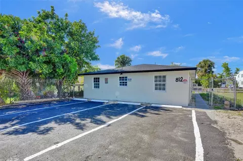812 13th St, West Palm Beach, FL 33401
