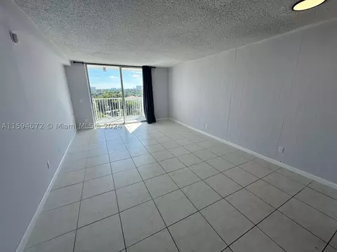 2020 NE 135th St #808, North Miami, FL 33181