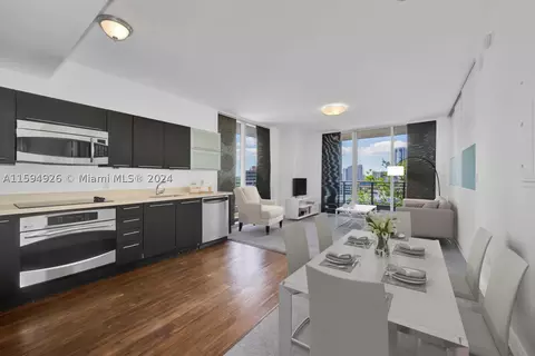 90 SW 3rd St #1112, Miami, FL 33130