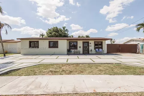 7930 NW 185th St, Hialeah, FL 33015