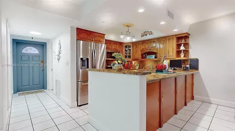 Other - 6880 W 2nd Ln #6880, Hialeah, FL 33014 photo 11 of 22