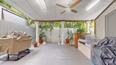 Exterior - 6880 W 2nd Ln #6880, Hialeah, FL 33014 photo 4 of 5