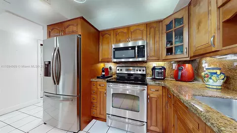 Other - 6880 W 2nd Ln #6880, Hialeah, FL 33014 photo 12 of 22