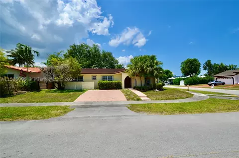 9451 SW 79th St, Miami, FL 33173