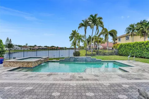 2954 Oakbrook Dr, Weston, FL 33332 photo 3