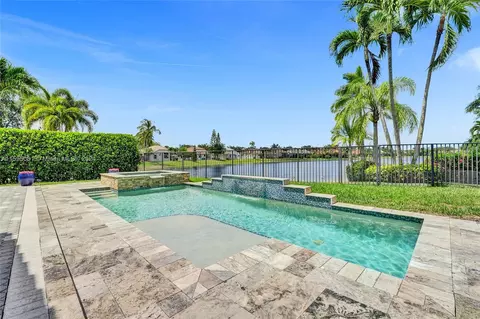 2954 Oakbrook Dr, Weston, FL 33332 photo 2