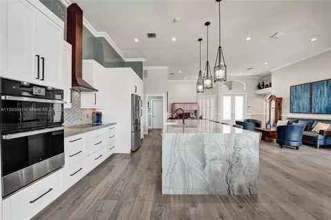 2954 Oakbrook Dr, Weston, FL 33332 photo 9
