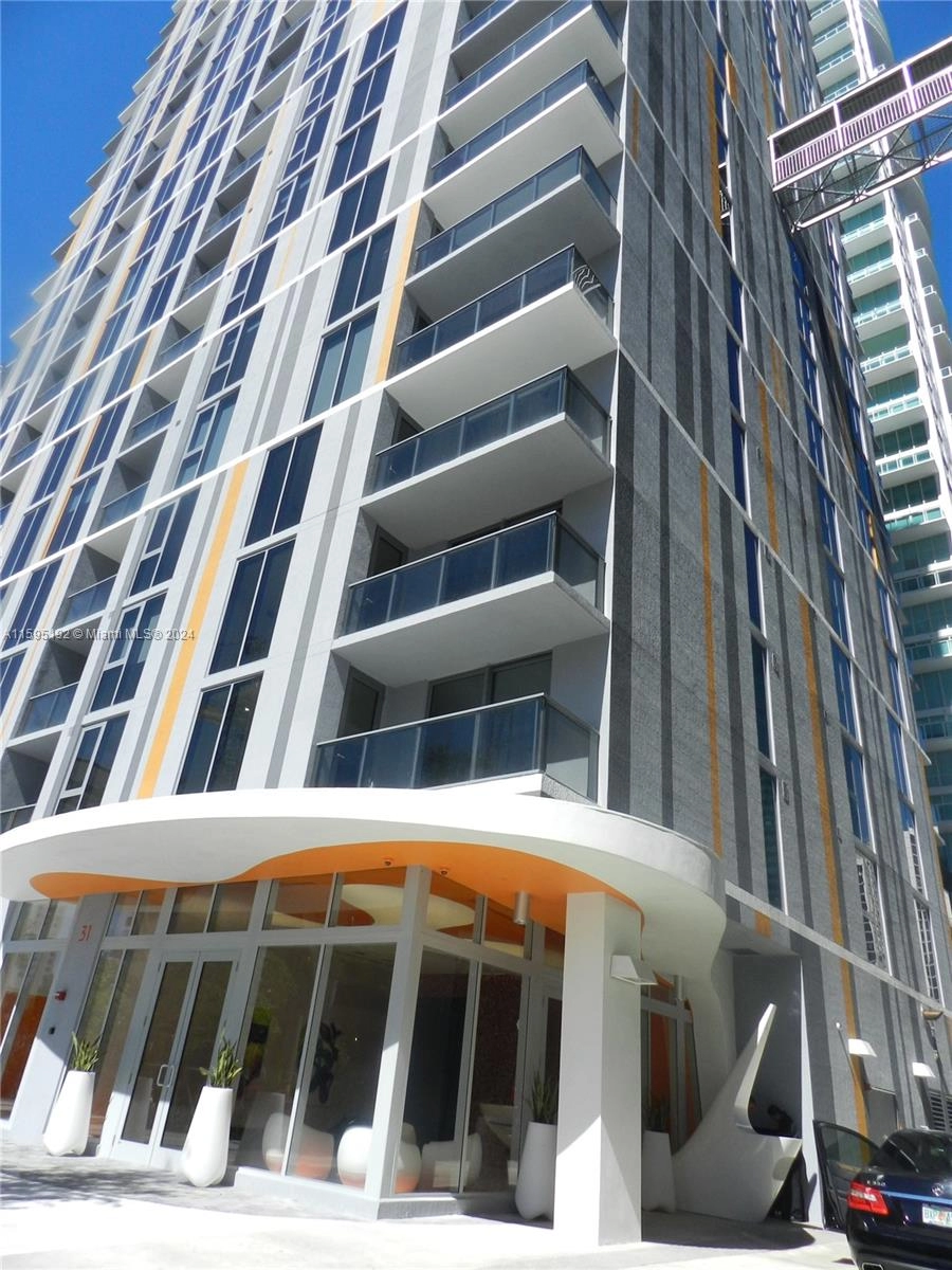 31 SE 6th St Unit 2605  