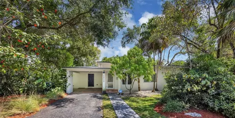 5825 SW 48th St, Miami, FL 33155