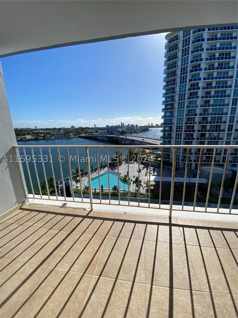 1865 79th St Cswy #10C, North Bay Village, FL 33141