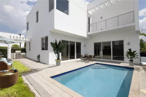 10041 NW 75th St, Doral, FL 33178 photo 30