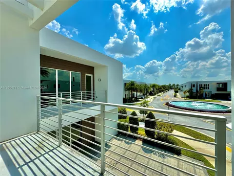 10041 NW 75th St, Doral, FL 33178 photo 33