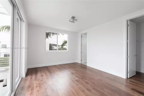 10041 NW 75th St, Doral, FL 33178 photo 15