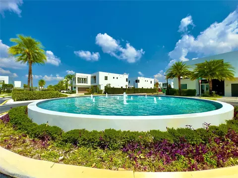 10041 NW 75th St, Doral, FL 33178 photo 38