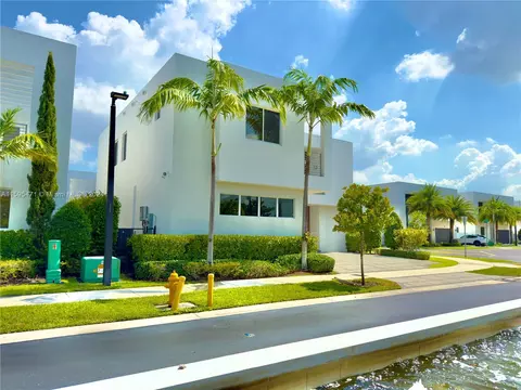 10041 NW 75th St, Doral, FL 33178 photo 36