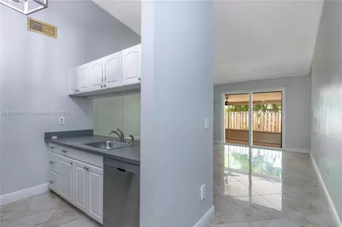 Undisclosed, Hialeah, FL 33015 photo 20