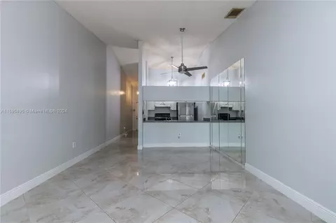 Undisclosed, Hialeah, FL 33015 photo 2