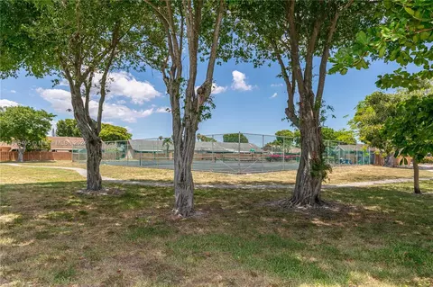 Undisclosed, Hialeah, FL 33015 photo 33