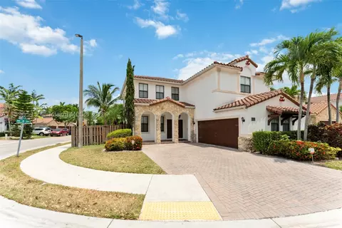 9863 NW 8th Ter, Miami, FL 33172