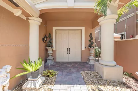 2805 Kinsington Cir #12-3, Weston, FL 33332