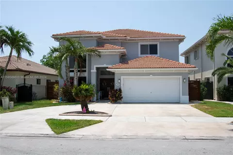 16548 SW 45th St, Miami, FL 33185