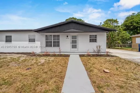 18830 NW 48th Ct, Miami Gardens, FL 33055