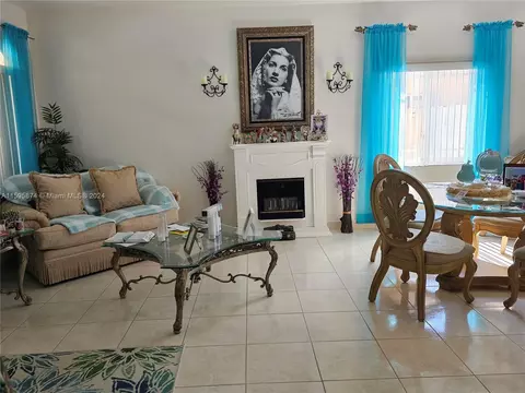 Living - 488 SE 4th St, Hialeah, FL 33010 photo 1 of 2