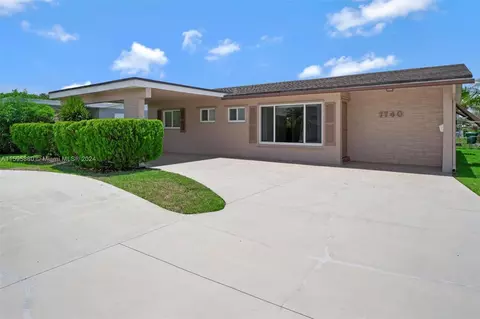 7740 NW 42nd St, Hollywood, FL 33024