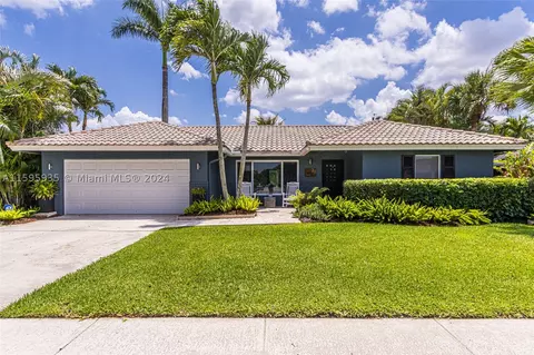 20 Burning Tree Ln, Boca Raton, FL 33431