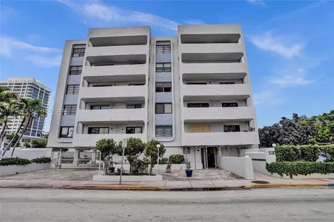 6725 Harding Ave #203, Miami Beach, FL 33141