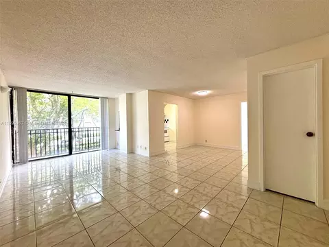 16919 N Bay Rd #215, Sunny Isles Beach, FL 33160