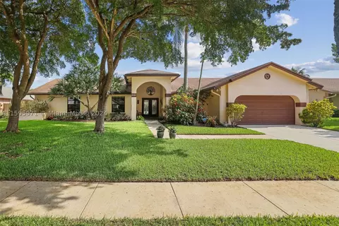 20321 NW 2nd St, Pembroke Pines, FL 33029