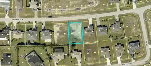 618 NW 25th Ter, Cape Coral, FL 33993
