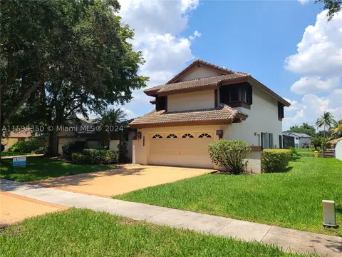 8725 SW 57th Pl, Cooper City, FL 33328