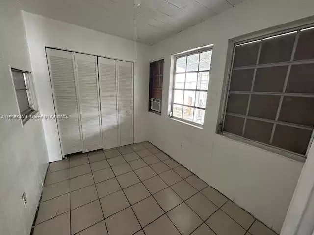 Bedroom - 2525 SW 29th Ave, Miami, FL 33133 photo 2 of 7