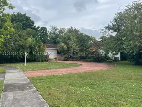 10320 SW 103rd St, Miami, FL 33176