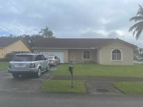 15121 SW 148th Ave, Miami, FL 33196