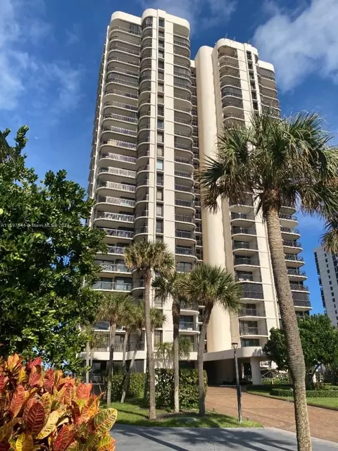 5380 N Ocean Dr #8H, Riviera Beach, FL 33404