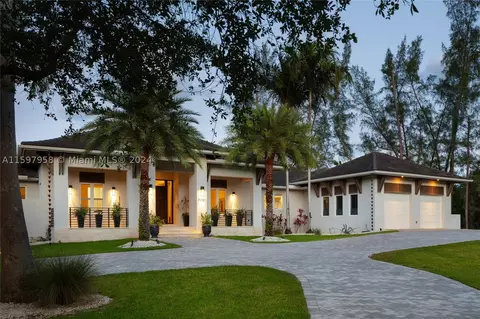 11081 Monfero St, Coral Gables, FL 33156