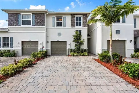 842 SE 19th St #842, Homestead, FL 33034