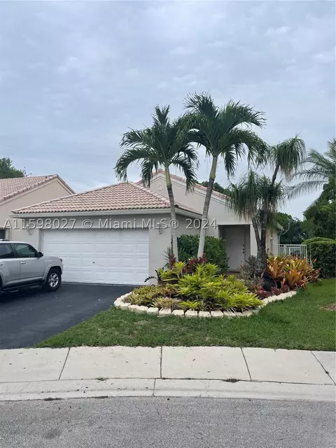 4267 Ironwood Ct, Weston, FL 33331