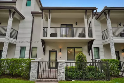 4680 NW 83rd Pkwy #4680, Doral, FL 33166