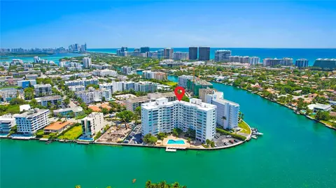 9102 W Bay Harbor Dr #10-B, Bay Harbor Islands, FL 33154