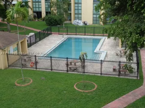 11750 SW 18th St #421-1, Miami, FL 33175
