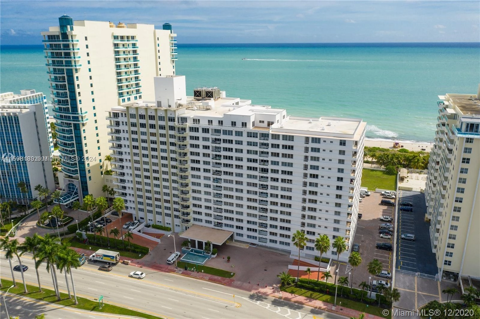 5005 Collins Ave Unit 1022  