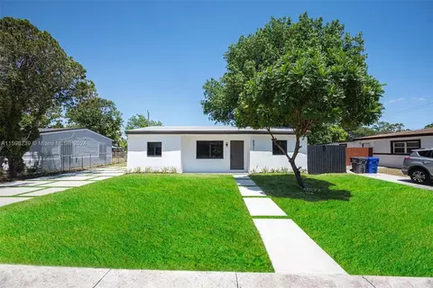 6211 Flagler St, Hollywood, FL 33023