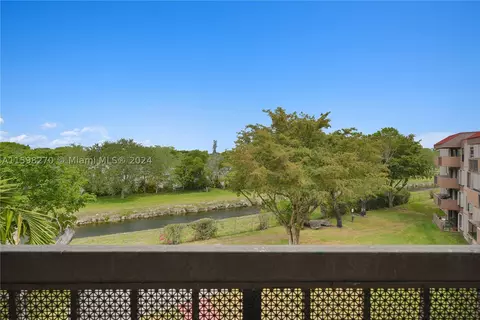 5800 SW 127th Ave #2415, Miami, FL 33183