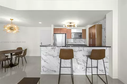 300 S Biscayne Blvd #T-3407, Miami, FL 33131