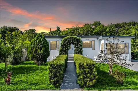 1501 N 18th Ave N, Lake Worth, FL 33460